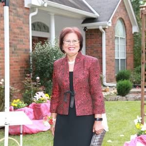 Meet your Posher, Lilia